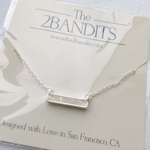 The 2Bandits Athens Necklace - Iridescent Bar